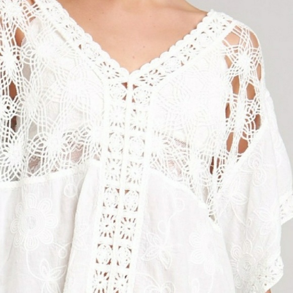 5/$30 BOHO Chic Embroidered Crochet Top - Picture 4 of 6